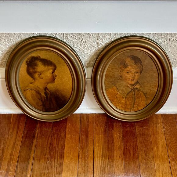 Set of 2 Vintage Victorian Girl & Boy Prints  in Wooden Oval Frames - Picture 4 of 15